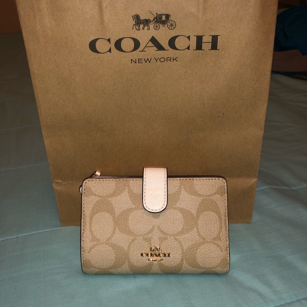 ❌SOLD❌ Coach Wallet